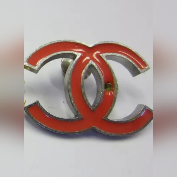 Like to be notified when I go live Luxury Designer Shows - Picture 3 of 15